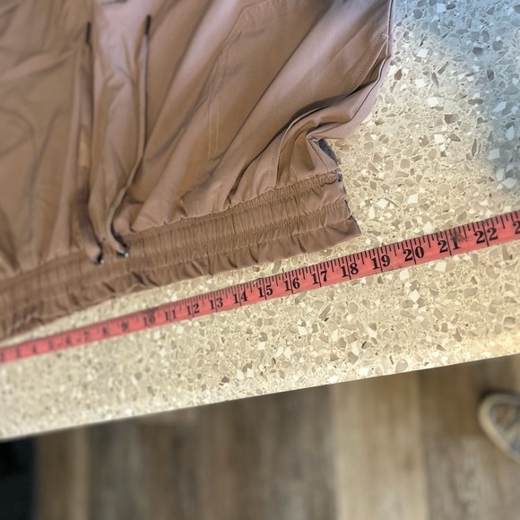 NWT XL DANSKIN PAPERBAG SHORT
INSEAM 4inch
COLOR ANTLER - Picture 11 of 14